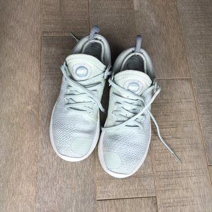 Nike Joyride Run Size 6